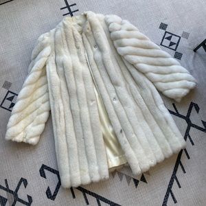 🕊️JORDACHE Faux Fur Coat